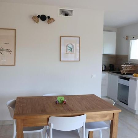 Saint-Raphaël Suberbe Appartement Climatise Avec Terrasse מראה חיצוני תמונה