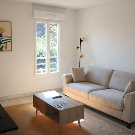 Saint-Raphaël Suberbe Appartement Climatise Avec Terrasse מראה חיצוני תמונה